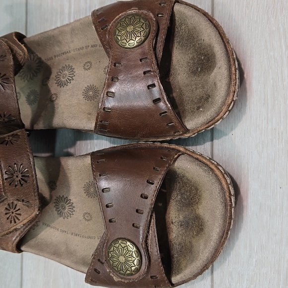 Taos Women Brown Hook&loop Leather Sandals Shoes Sz 8 - Picture 5 of 12